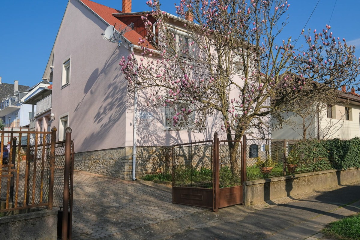 Einfamilienhaus - 4370