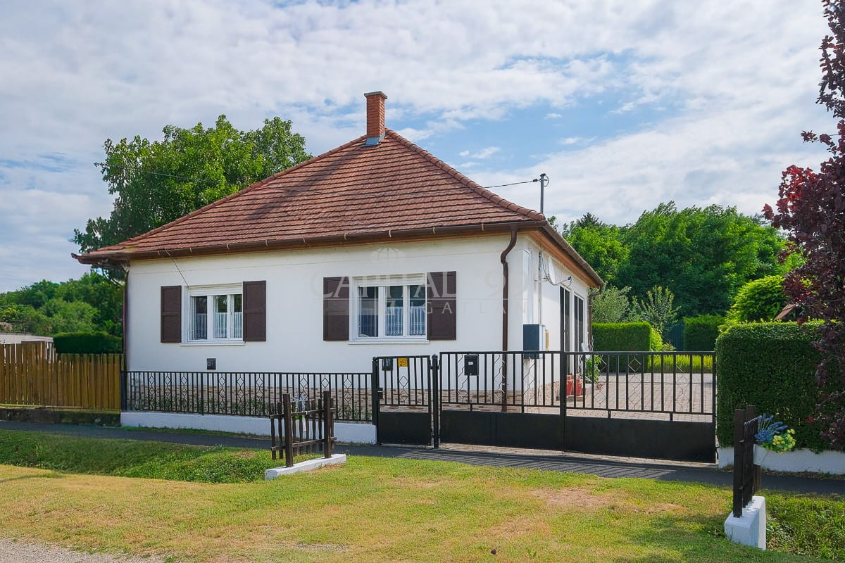 Einfamilienhaus - 4408